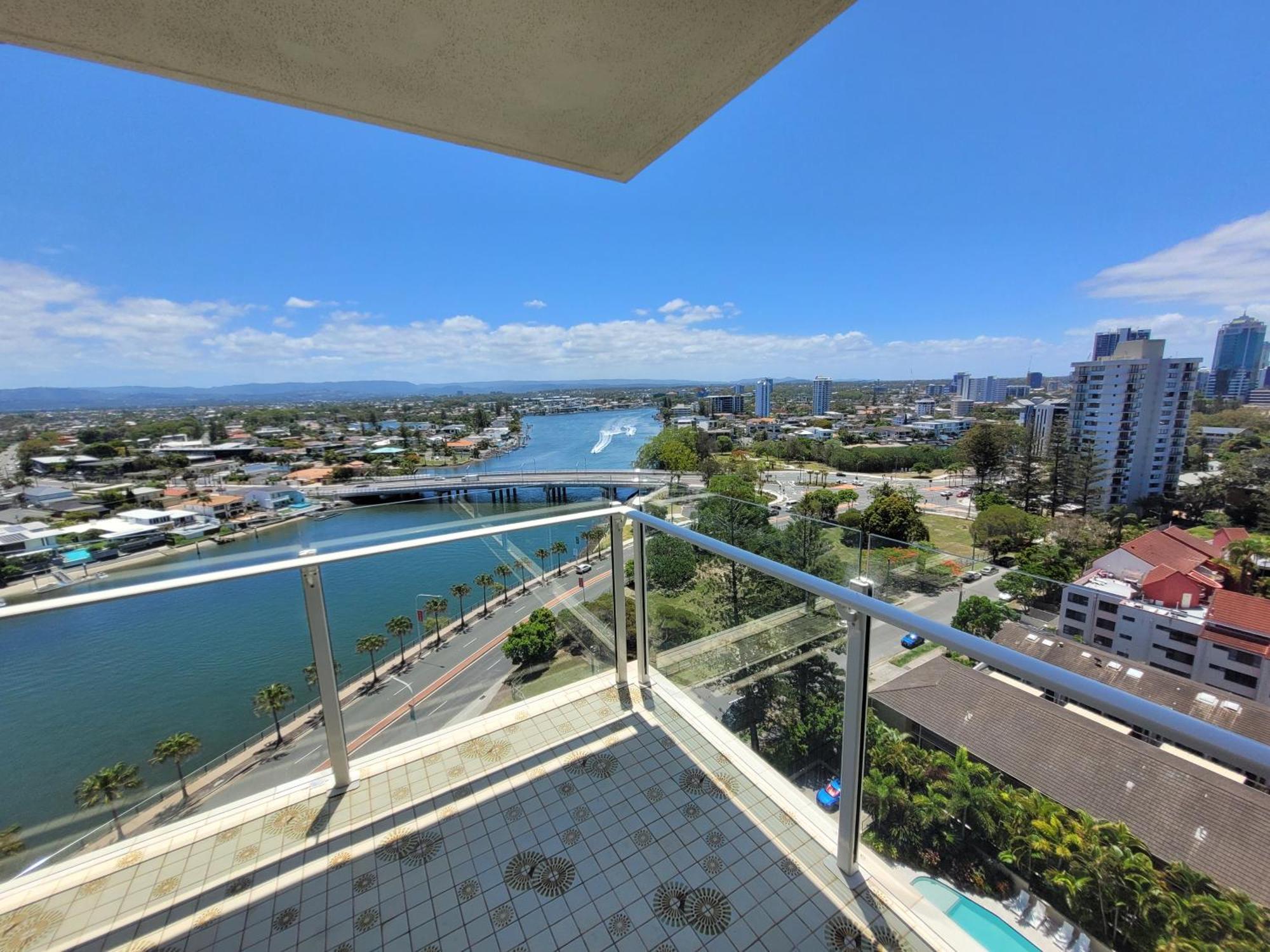 Surfers Chalet Gold Coast Phòng bức ảnh