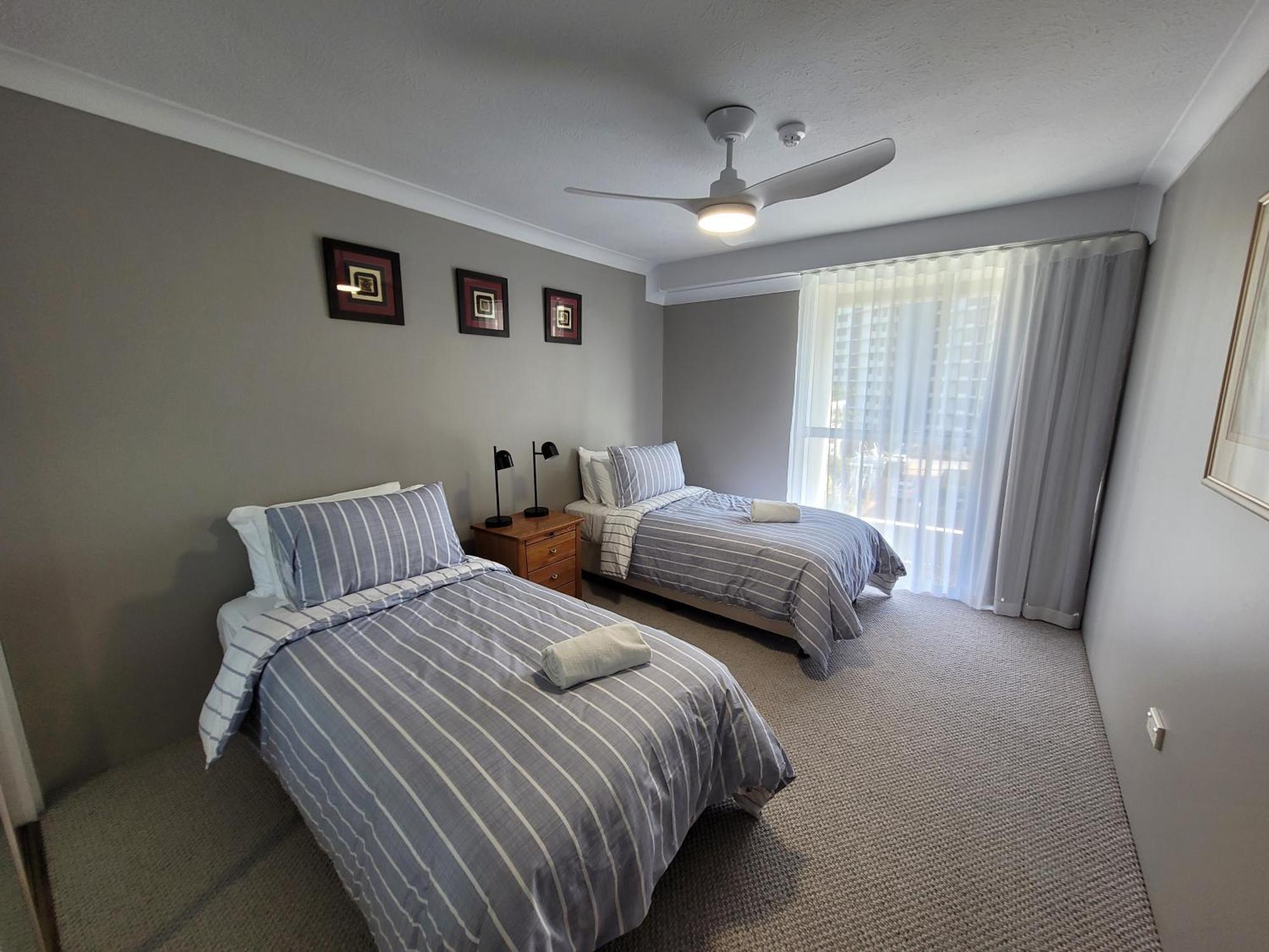 Surfers Chalet Gold Coast Phòng bức ảnh